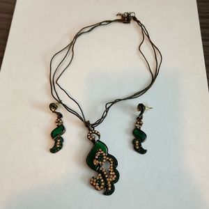 Indian jewelry set from Mumbai